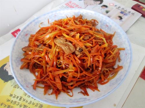 胡萝卜的营养价值(胡萝卜的营养价值和食用功效) 胡萝卜的营养价值(胡萝卜的营养价值和食用功效)