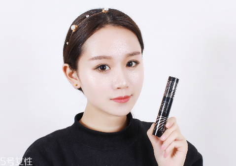 睫毛膏能用多长时间(一支睫毛膏能用多长时间)