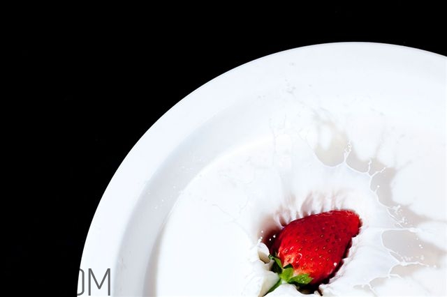 睡前什么人不宜喝酸奶(睡前适合喝酸奶吗) 睡前什么人不宜喝酸奶(睡前适合喝酸奶吗)