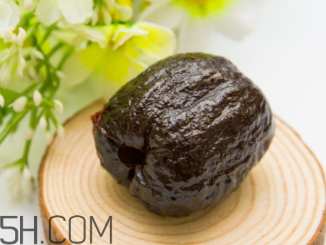 黑枣和红枣的对比(黑枣和红枣区别) 黑枣和红枣的对比(黑枣和红枣区别)