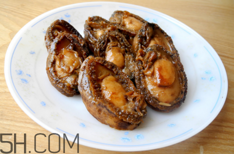 哪些人不适合吃鲍鱼(哪些人不适合吃鲍鱼)