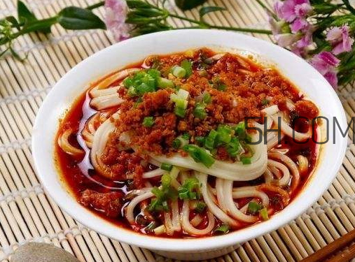 担担面的做法(担担面的做法及配料)