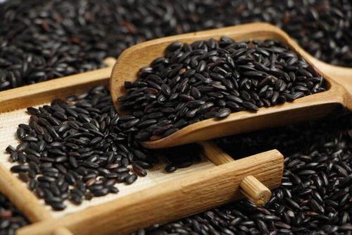 黑米放一年了还能吃吗(黑米放一年了还能吃吗)