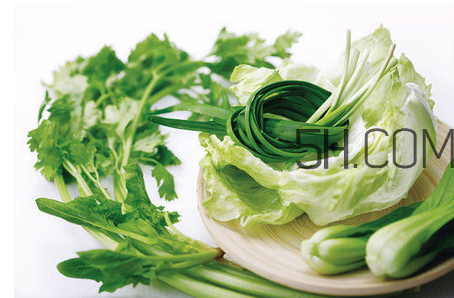 吃韭菜伤胃吗(吃韭菜伤胃吗)