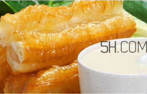 吃油条的危害(早餐吃油条的危害)