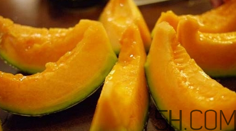 哈密瓜怎么挑(哈密瓜怎么挑选才甜呢)