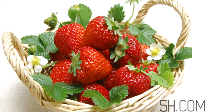 草莓清洗方法(怎么清洗草莓最干净)