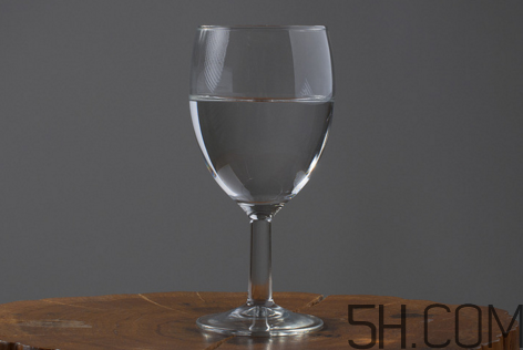 喝白酒吃香蕉的好处(喝白酒后吃香蕉有什么好处)