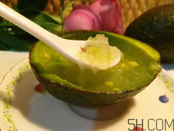 牛油果和香蕉一起吃的好处(牛油果和香蕉一起吃有什么好处)