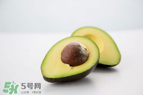 宝宝吃牛油果的注意事项(宝宝吃牛油果的禁忌)