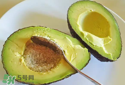 牛油果为什么有黑线(牛油果为什么有黑线)