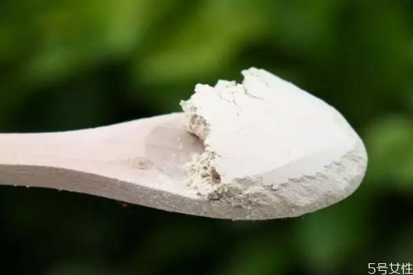 三七粉是什么(三七粉是什么药材做的)