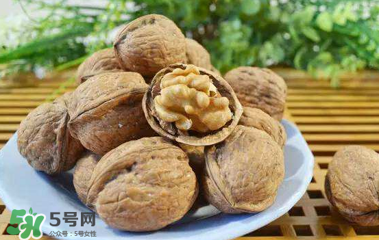 核桃的营养成分(核桃的营养成分含量表) 核桃的营养成分(核桃的营养成分含量表)