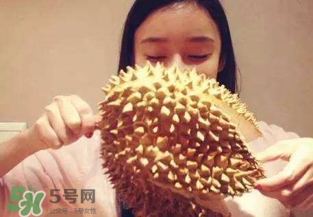 榴莲怎么选购(怎么样挑选榴莲)