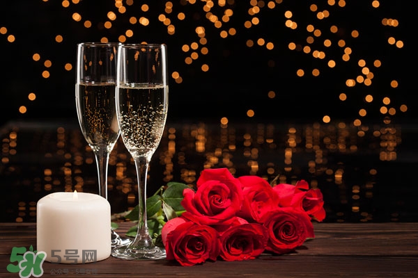 吃了榴莲后多久可以喝红酒(吃了榴莲后多久可以喝红酒) 吃了榴莲后多久可以喝红酒(吃了榴莲后多久可以喝红酒)