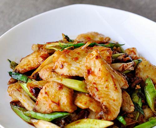 回锅鱼片是哪里的菜(回锅鱼片的做法大全)