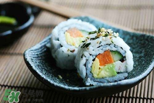 牛油果的主要功效(牛油果的主要功效和作用)