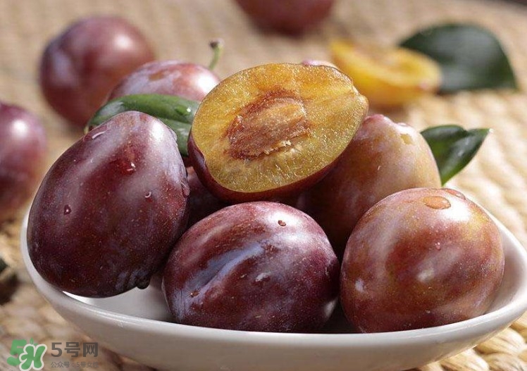 西梅皮的功效和作用(西梅的功效和作用)