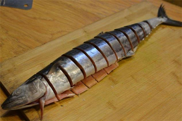 鲅鱼怎么做好吃(鲅鱼怎么做好吃又简单还没腥味)