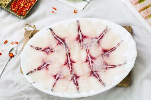 脆肉鲩是什么鱼(中山脆肉鲩是什么鱼)