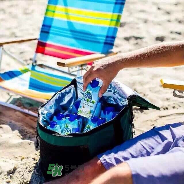 唯他可可椰子水好喝吗(唯他可可椰子水怎么样好喝)