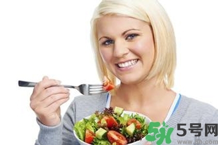 卸甲水和洗甲水一样吗(卸甲水和洗甲水一样吗)