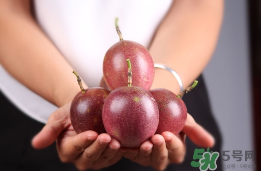 百香果放冰箱时间长了还能吃吗(百香果放冰箱冷冻了好长时间还能吃吗)