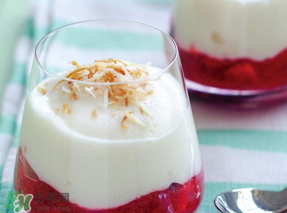 什么是老酸奶(哪种酸奶才是纯酸奶)