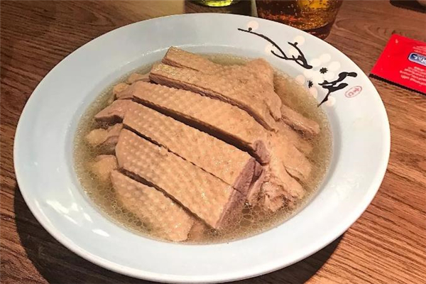 鹅肉的营养价值(鹅肉的营养价值及功效和作用)