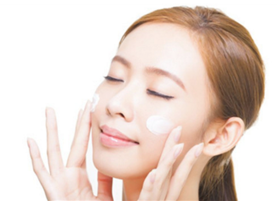 妆前乳是什么(妆前乳是什么时候用的) 妆前乳是什么(妆前乳是什么时候用的)