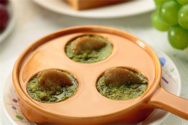 红酒焖蜗牛好吃吗(红酒焗蜗牛怎么吃)