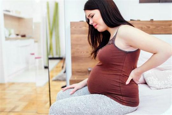 孕妇穿什么鞋子好(孕妇穿什么鞋子好图片)