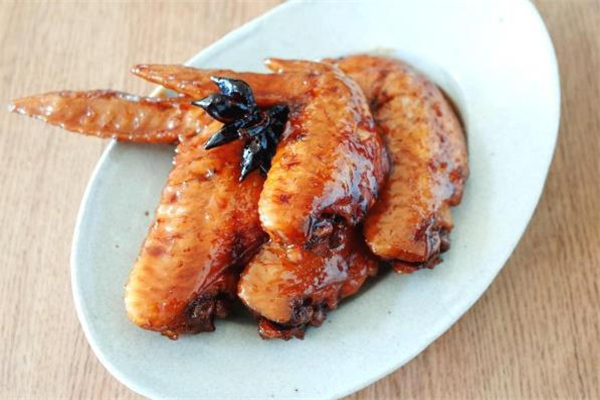 可乐鸡翅的做法(可乐鸡翅的做法简单又好吃)