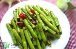 欧莱雅黑精华怎么用(欧莱雅精华液怎么用)