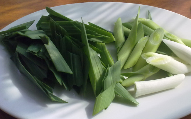 吃蒜苗的好处(吃蒜苗的好处和坏处) 吃蒜苗的好处(吃蒜苗的好处和坏处)