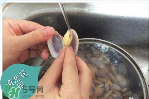 露得清深层净化卸妆水评价(露得清卸妆水怎么样)