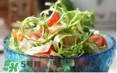 过期洗面奶能洗澡吗(过期的洗面奶能不能用)