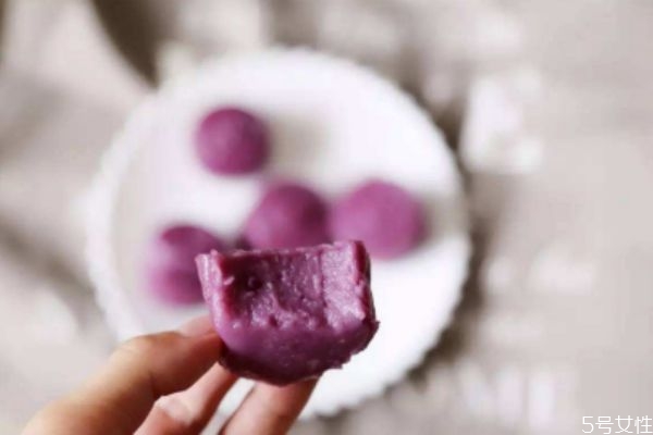 紫薯山药糕要蒸多久(紫薯山药糕要蒸多久)