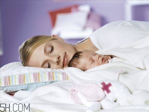 新西兰km口红4号评测(新西兰口红km怎么样)