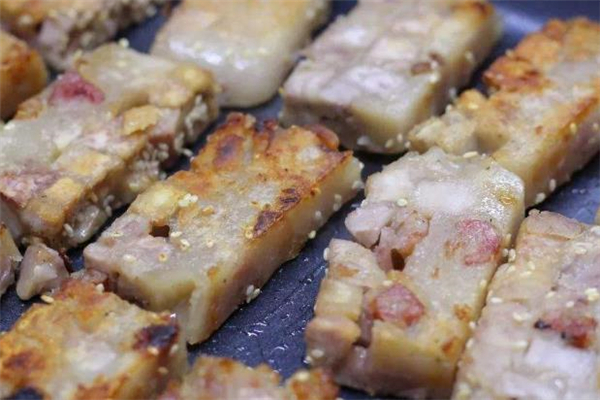 芋头糕的做法步骤(芋头糕的制作过程)