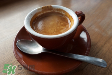 喝阿华田有什么作用(喝阿华田的好处)