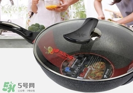 使用麦饭石锅的注意事项(使用麦饭石锅的注意事项)