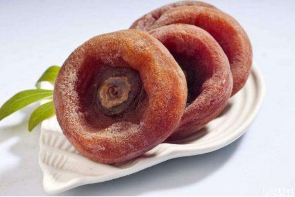 柿饼上的白霜是什么(柿饼上的白霜是什么可以吃吗?)