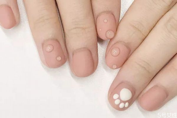 甲胶油为什么要用烤灯(甲油胶必须用烤灯吗) 甲胶油为什么要用烤灯(甲油胶必须用烤灯吗)