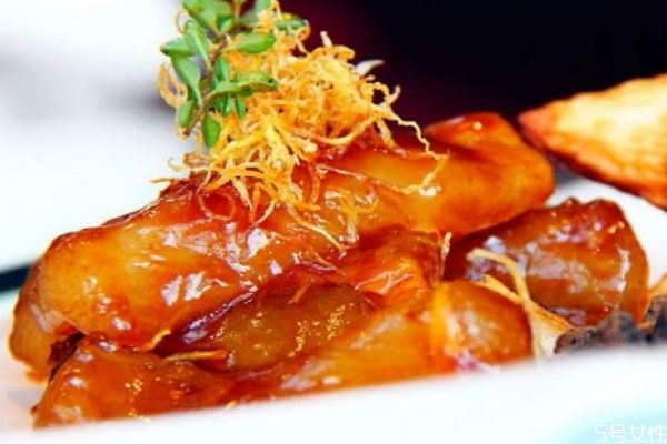 如何挑选上好的鸡肉(鸡肉怎么挑选)