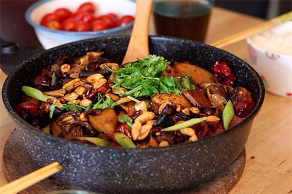 麻辣香锅的做法(麻辣香锅的做法 家常)