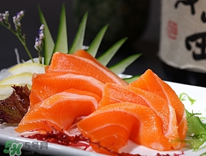 三文鱼的热量是多少(三文鱼的热量是多少大卡) 三文鱼的热量是多少(三文鱼的热量是多少大卡)