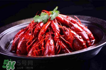 湿敷之后需要洗脸吗(湿敷之后需要洗脸吗)