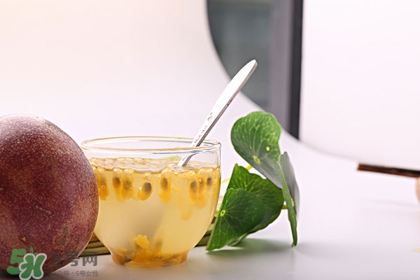 百香果的食疗功效(百香果的功效和吃法) 百香果的食疗功效(百香果的功效和吃法)