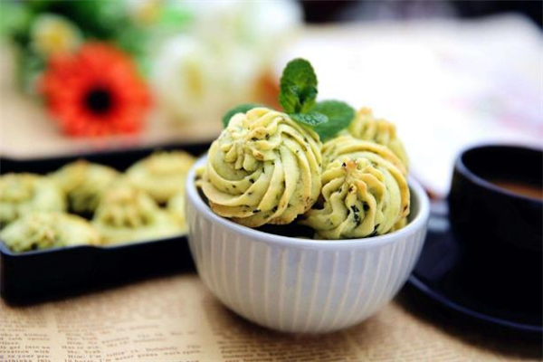 葱香曲奇好吃吗(葱香曲奇的做法)